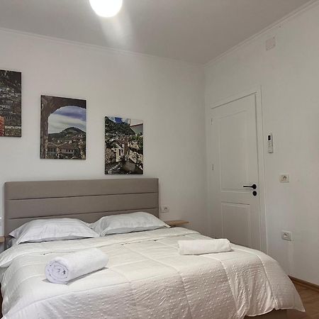Hotel Villa Edis Берат Экстерьер фото