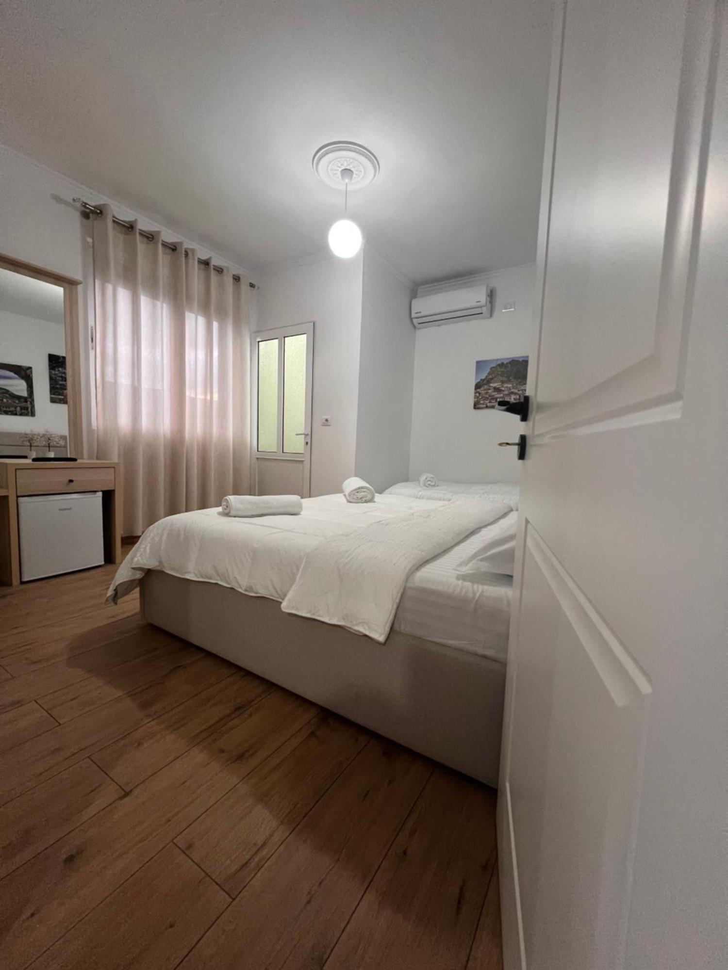 Hotel Villa Edis Берат Экстерьер фото