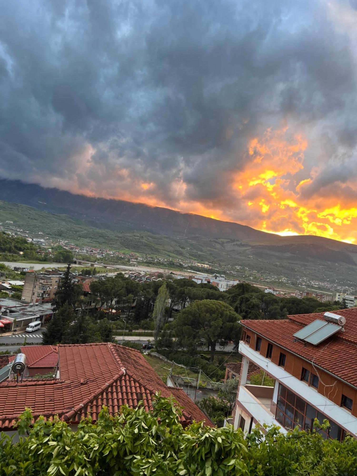 Hotel Villa Edis Берат Экстерьер фото