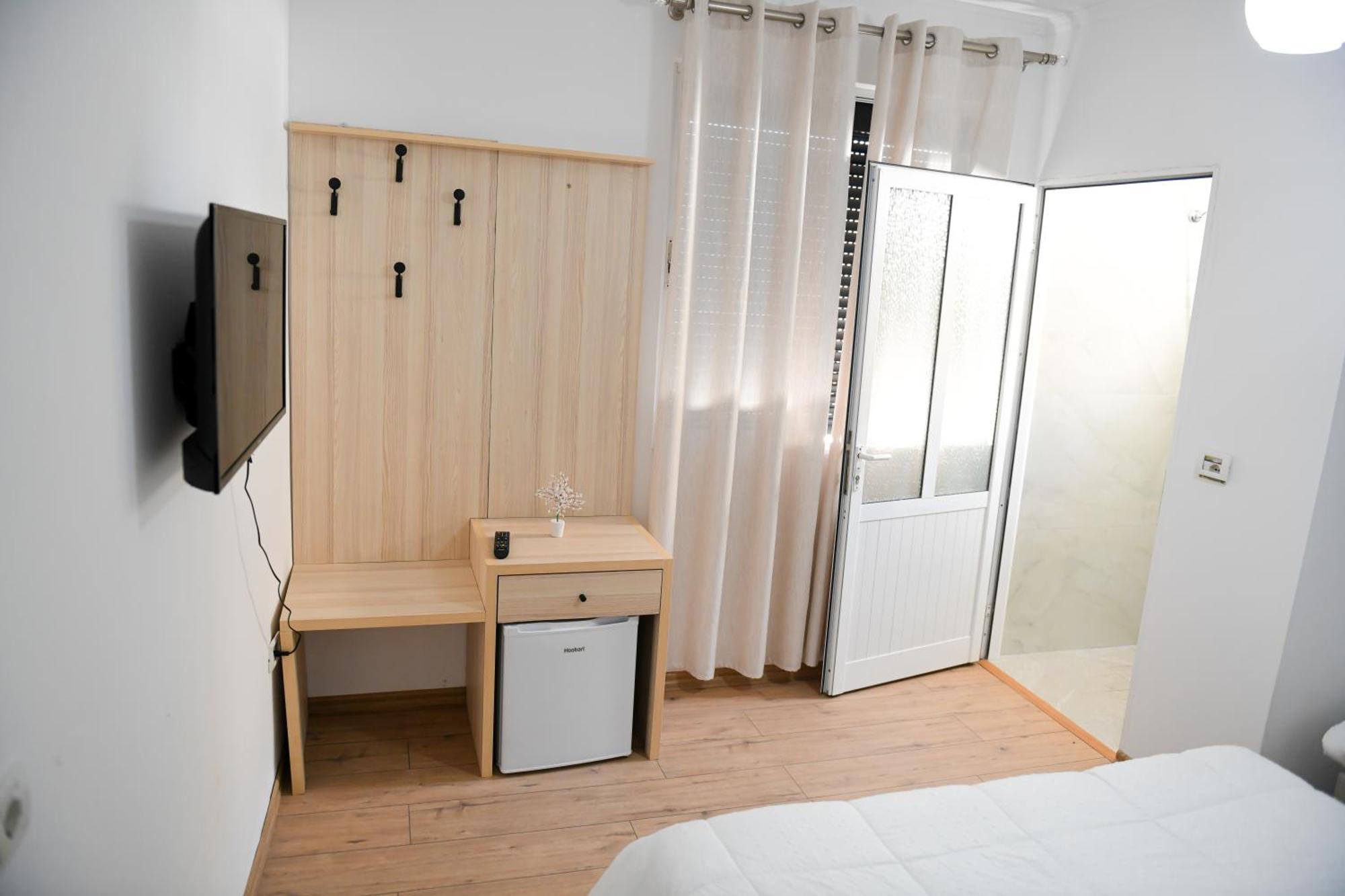 Hotel Villa Edis Берат Экстерьер фото