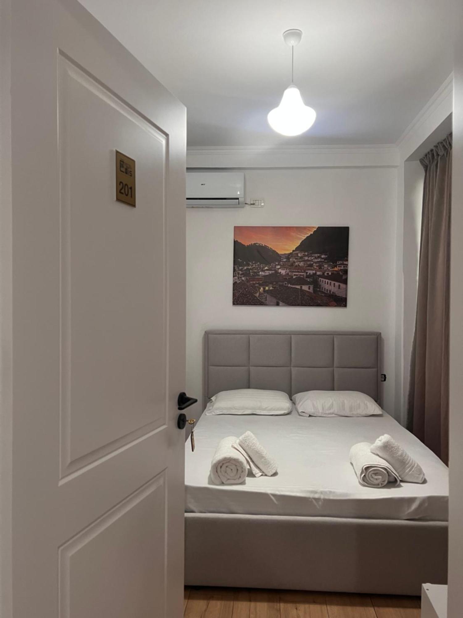 Hotel Villa Edis Берат Экстерьер фото